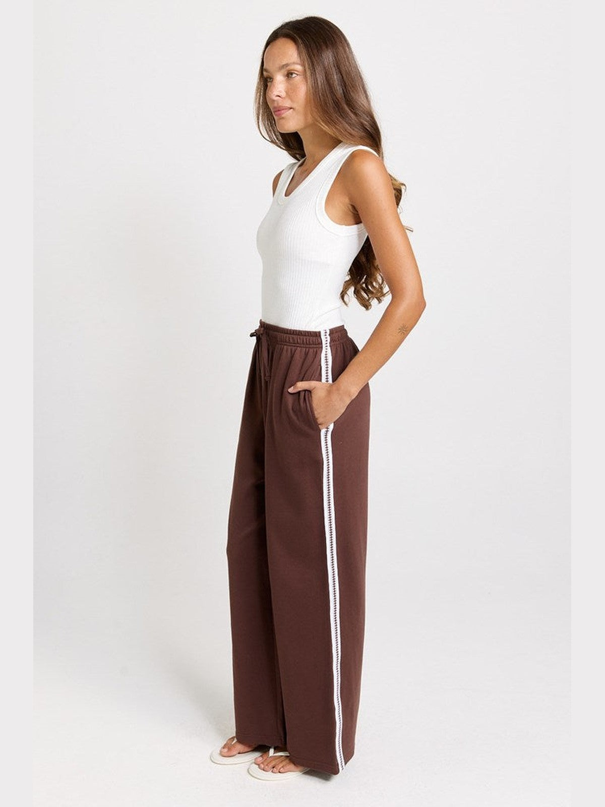 Betty Basics Nikki Relax Cotton Jogger, Chocolate