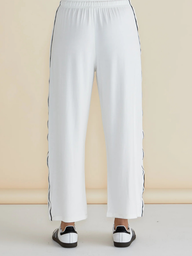 Evelyn Wide Leg Jogger - White