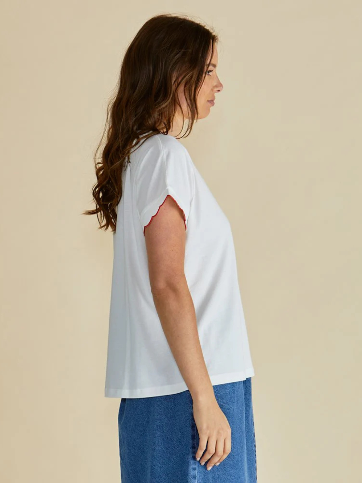 Sloane Scallop Tee - White