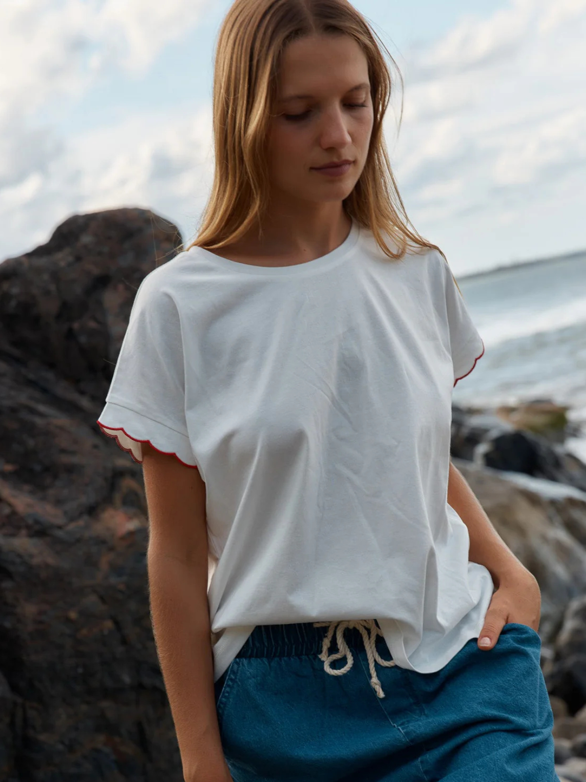 Sloane Scallop Tee - White