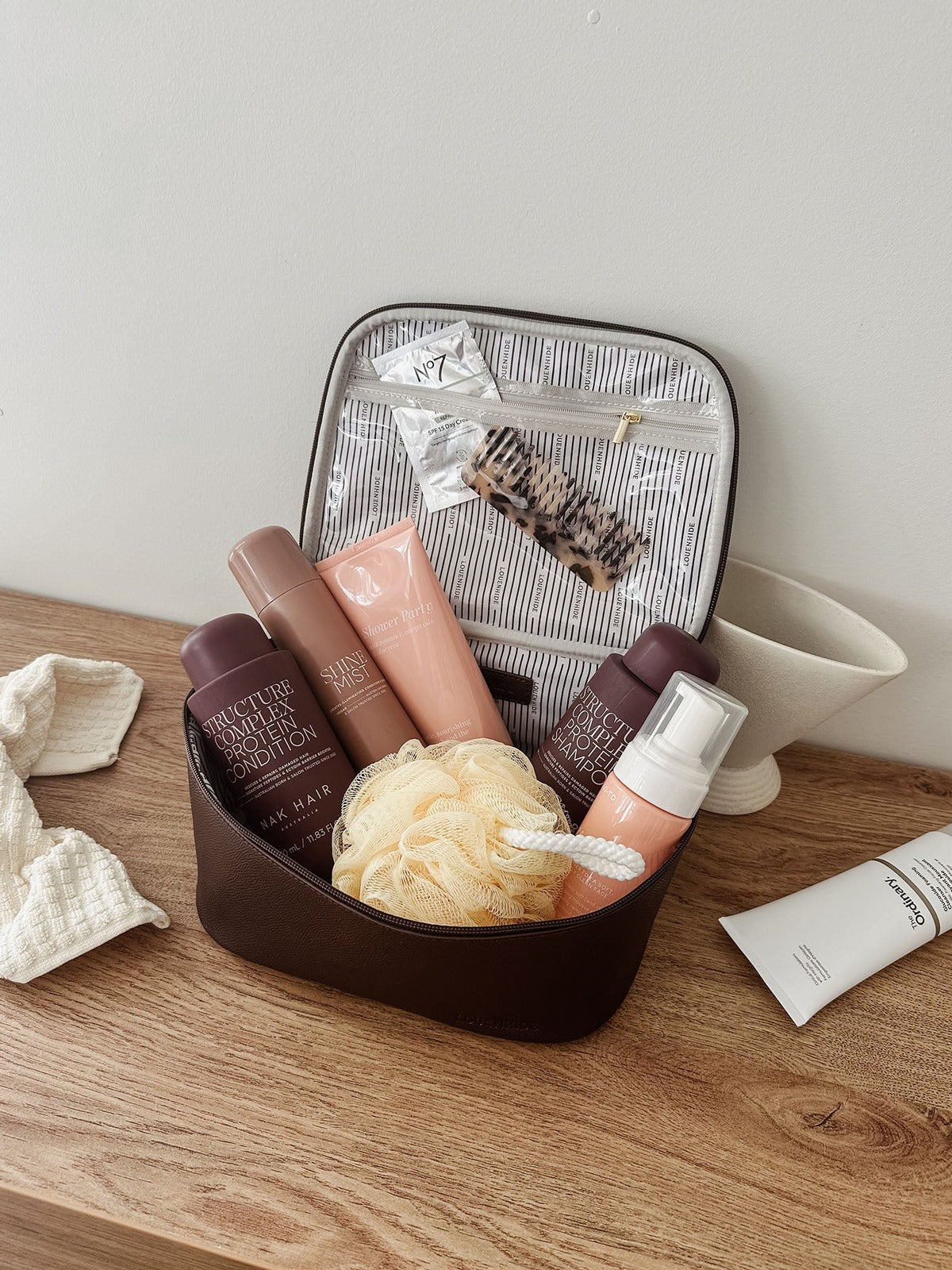 Baby Hepburn Cosmetic Case - Chocolate