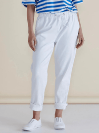 Betty BasicsBrooks Jean - Snow White