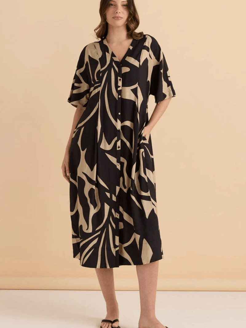 Betty BasicsCamille Dress - Monochrome Floral