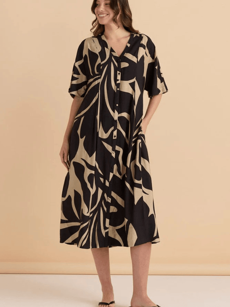 Betty BasicsCamille Dress - Monochrome Floral