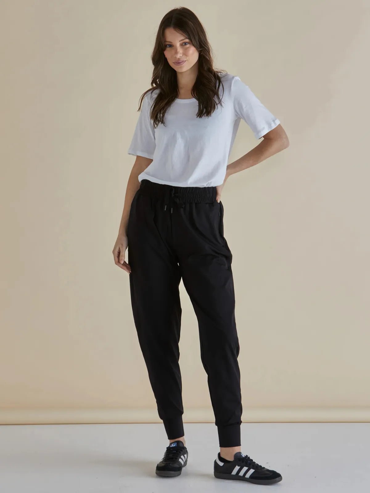 Betty BasicsCara Travel Jogger - Black