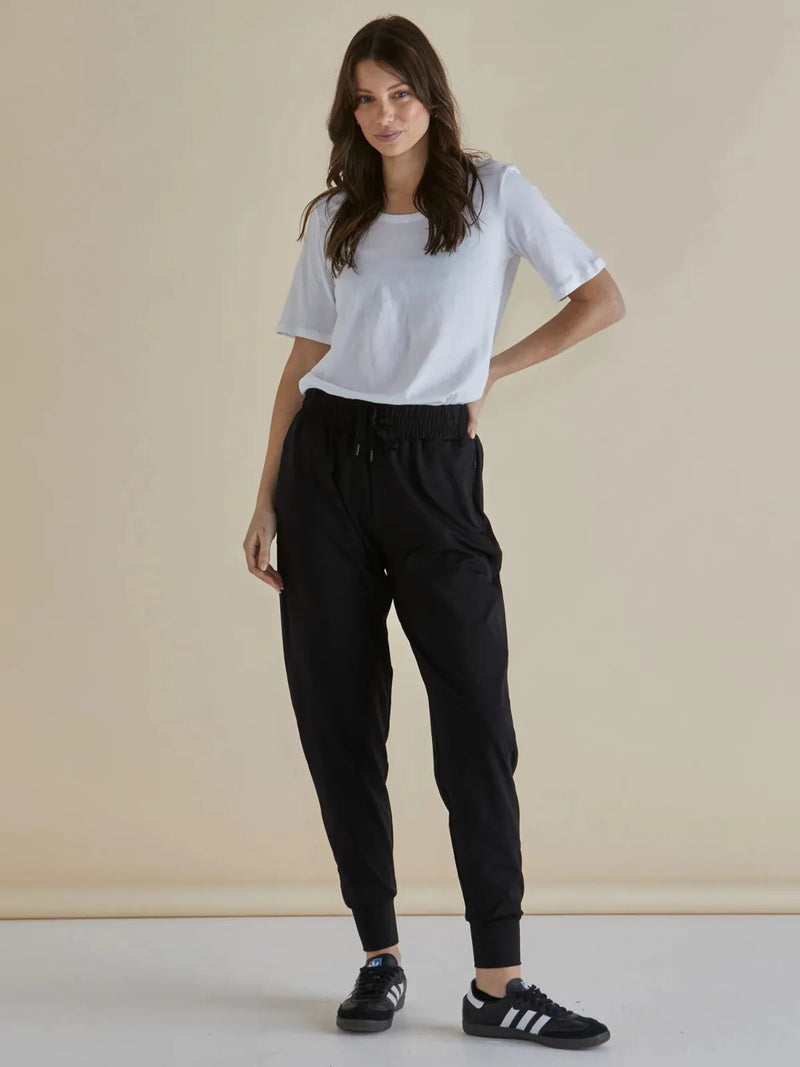 Betty BasicsCara Travel Jogger - Black