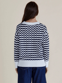 Betty BasicsEmber Knit Jumper - Navy Wave Stripe