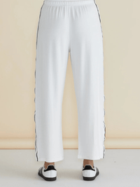 Betty BasicsEvelyn Wide Leg Jogger - White