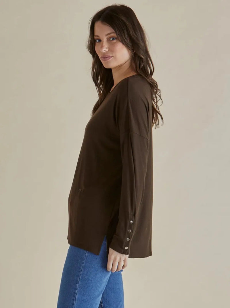 Betty BasicsHendrix Ribbed Long Sleeve Tee - Brown