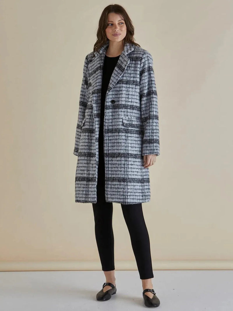 Betty BasicsWanda Coat - Mono Chrome