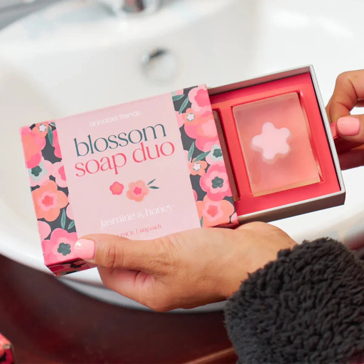 Blossom Soap Duo Gift Set - Annabel Trends - Image 4
