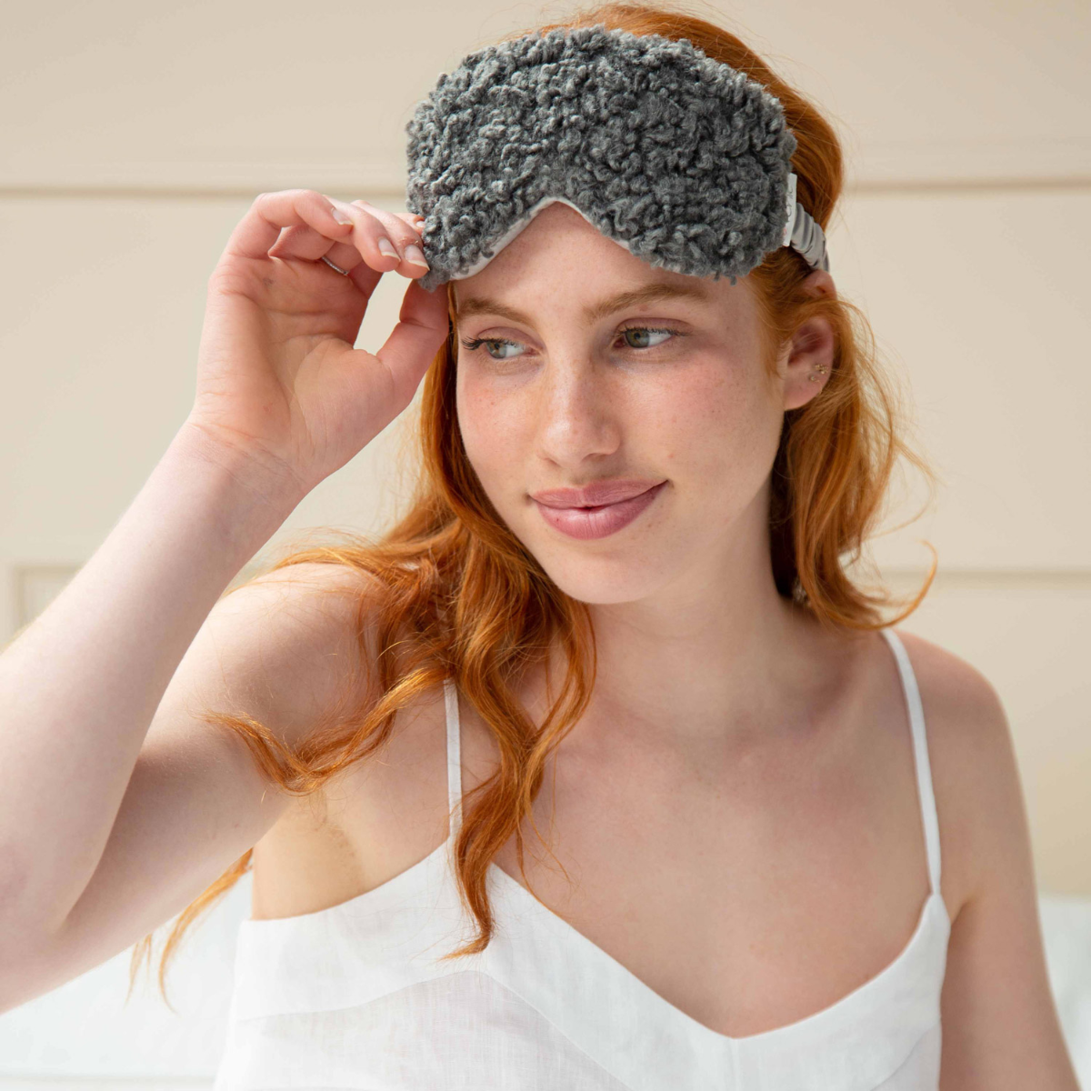 Boucle Eye Mask - Ivy - Tonic - Image 3