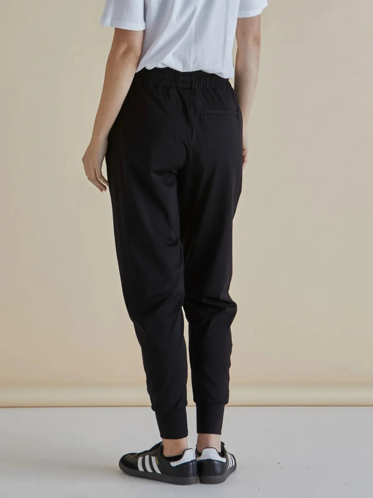 Cara Travel Jogger - Black - Betty Basics - Image 2