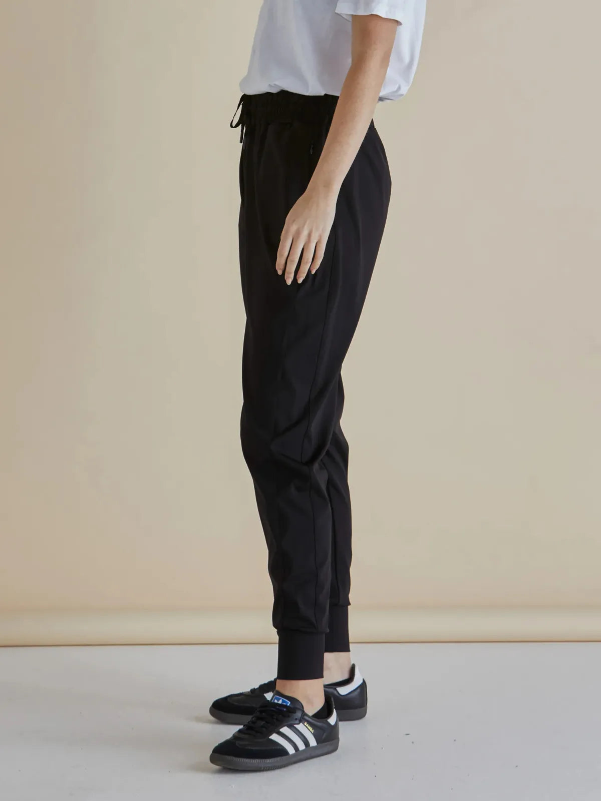 Cara Travel Jogger - Black - Betty Basics - Image 4