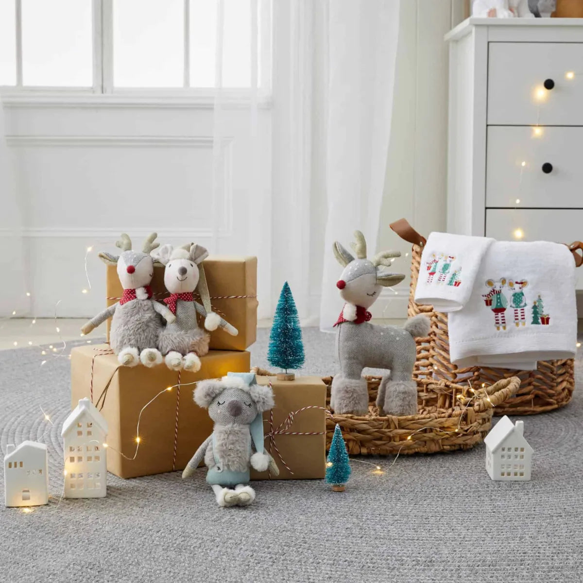 Christmas Deer Large - Pilbeam - Image 3