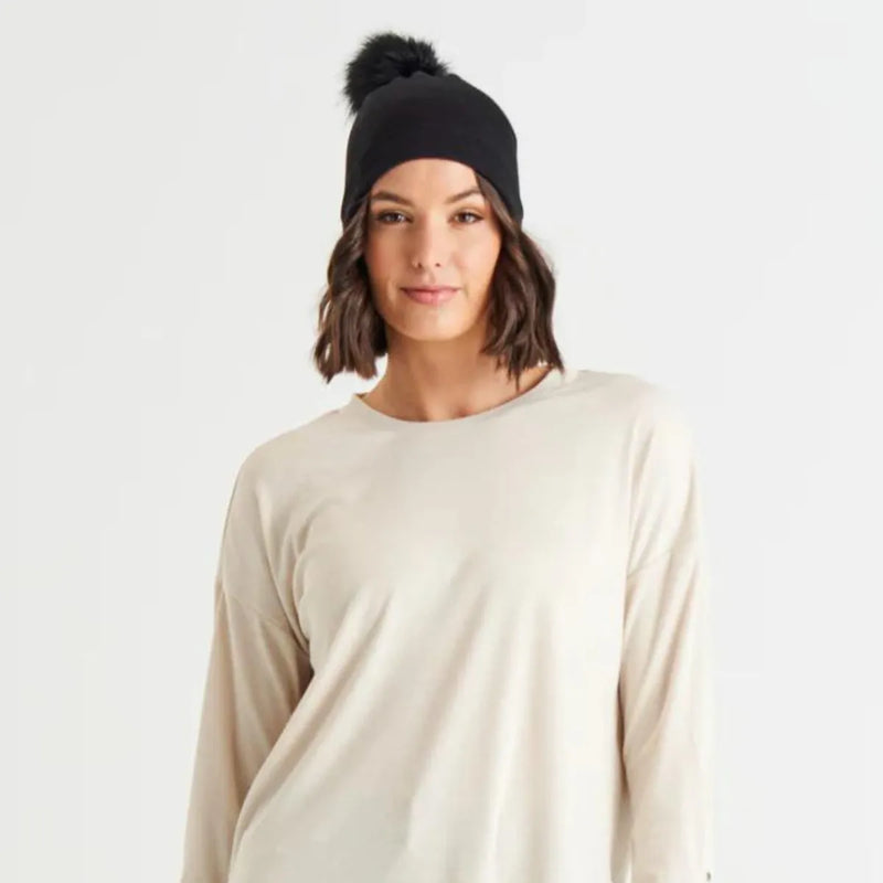 Cosy Knit Beanie - Black - Betty Basics - Image 1