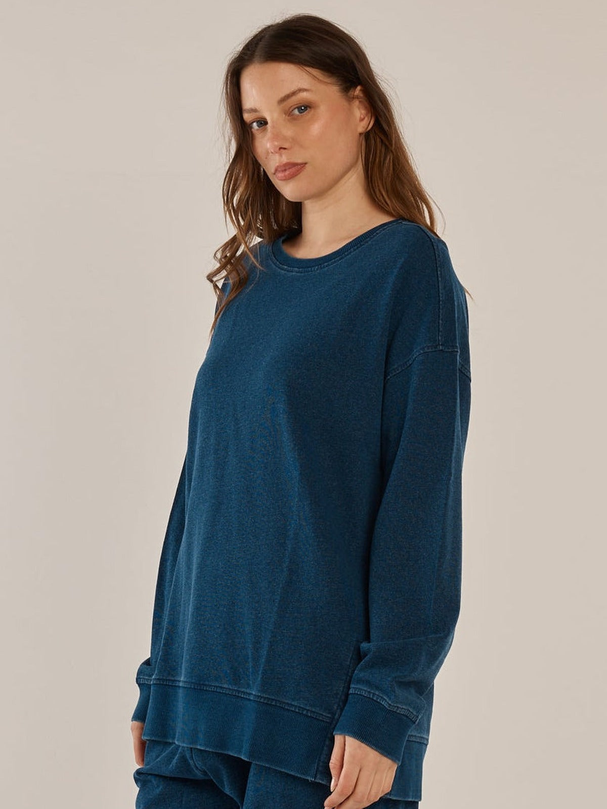 Easy Crew Sweat - Indigo Wash