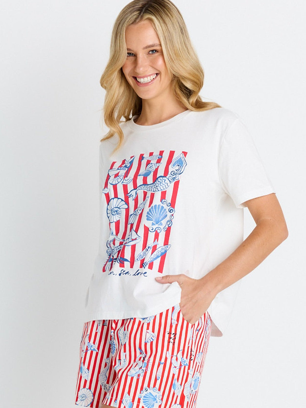 Ellia Crew Tee - Sun, Sea, Love Print