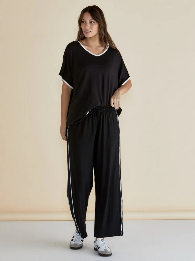 Evelyn Wide Leg Jogger - Black - Betty Basics - Image 1