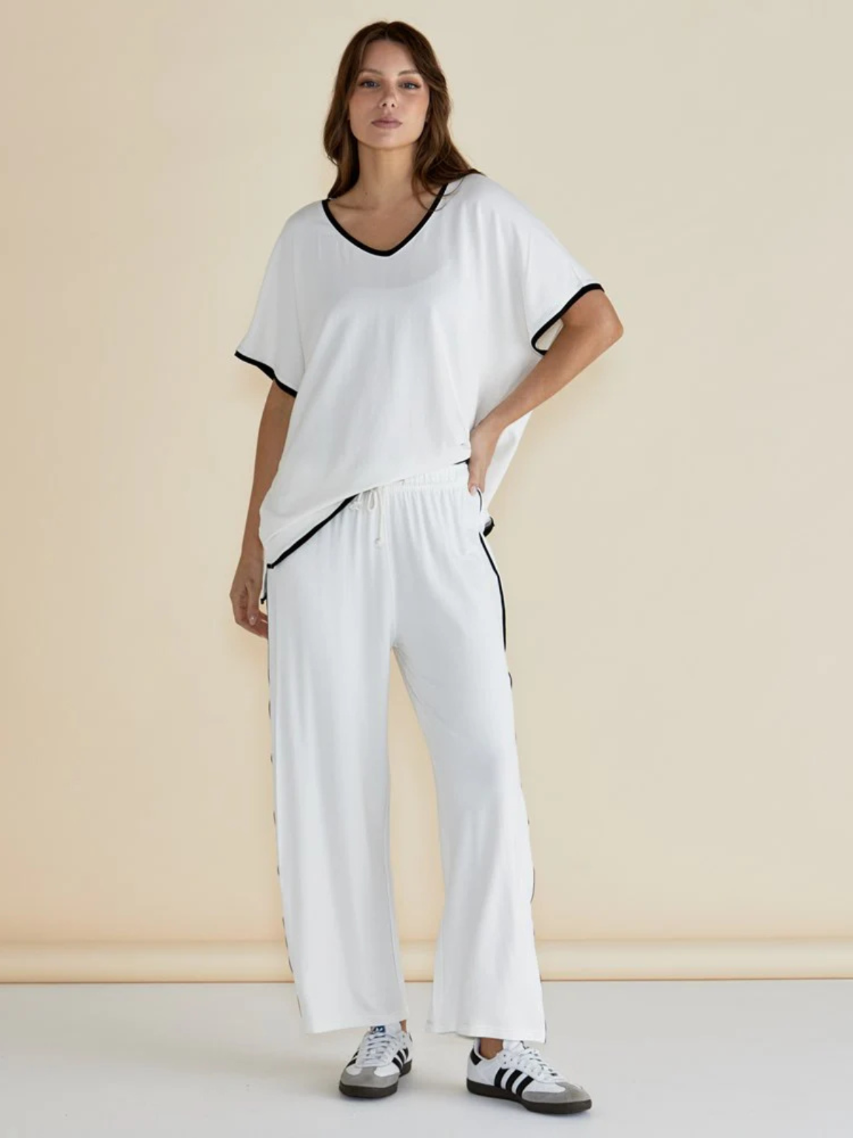 Evelyn Wide Leg Jogger - White - Betty Basics - Image 1