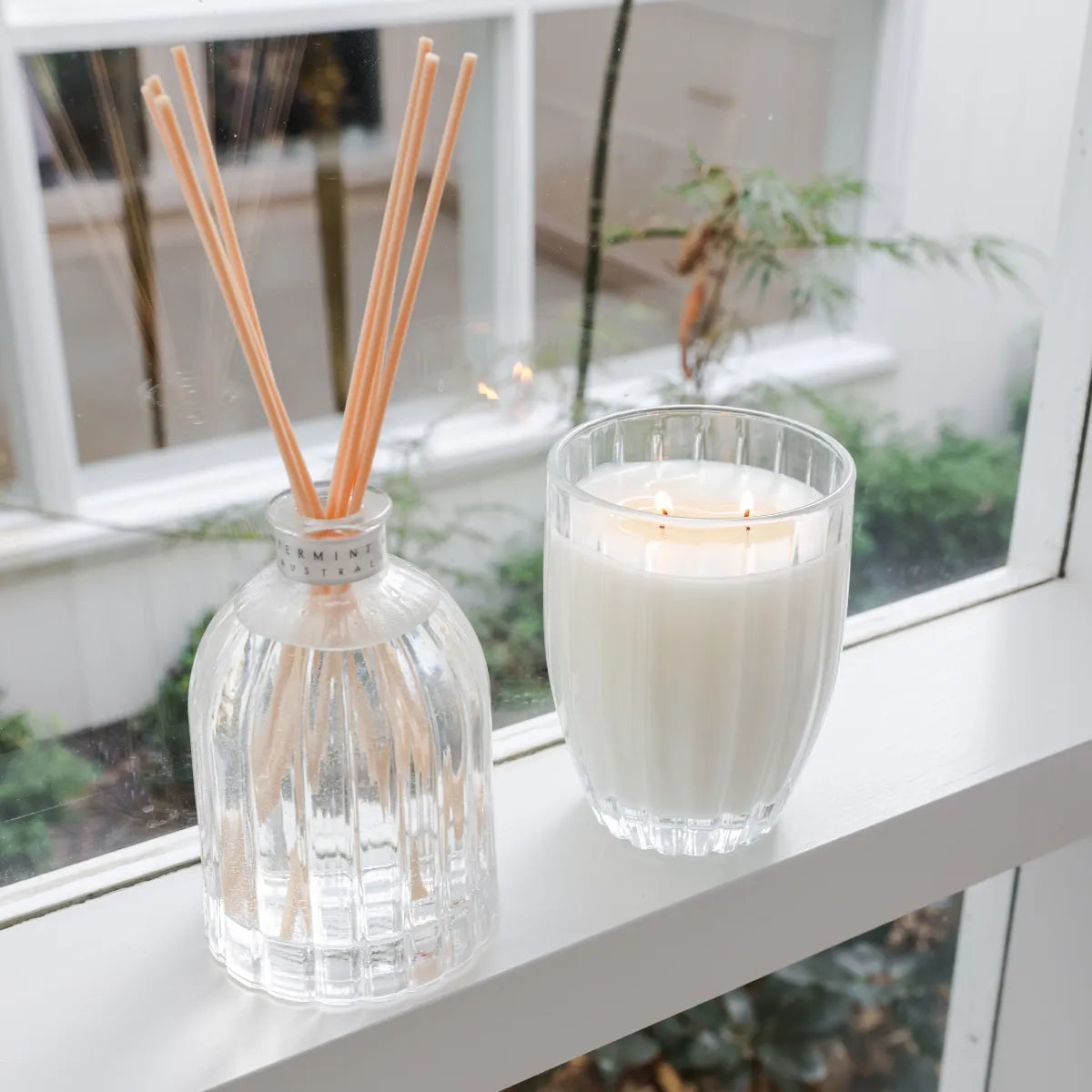 Freesia & Berries Diffuser - 350ml - Peppermint Grove - Image 2