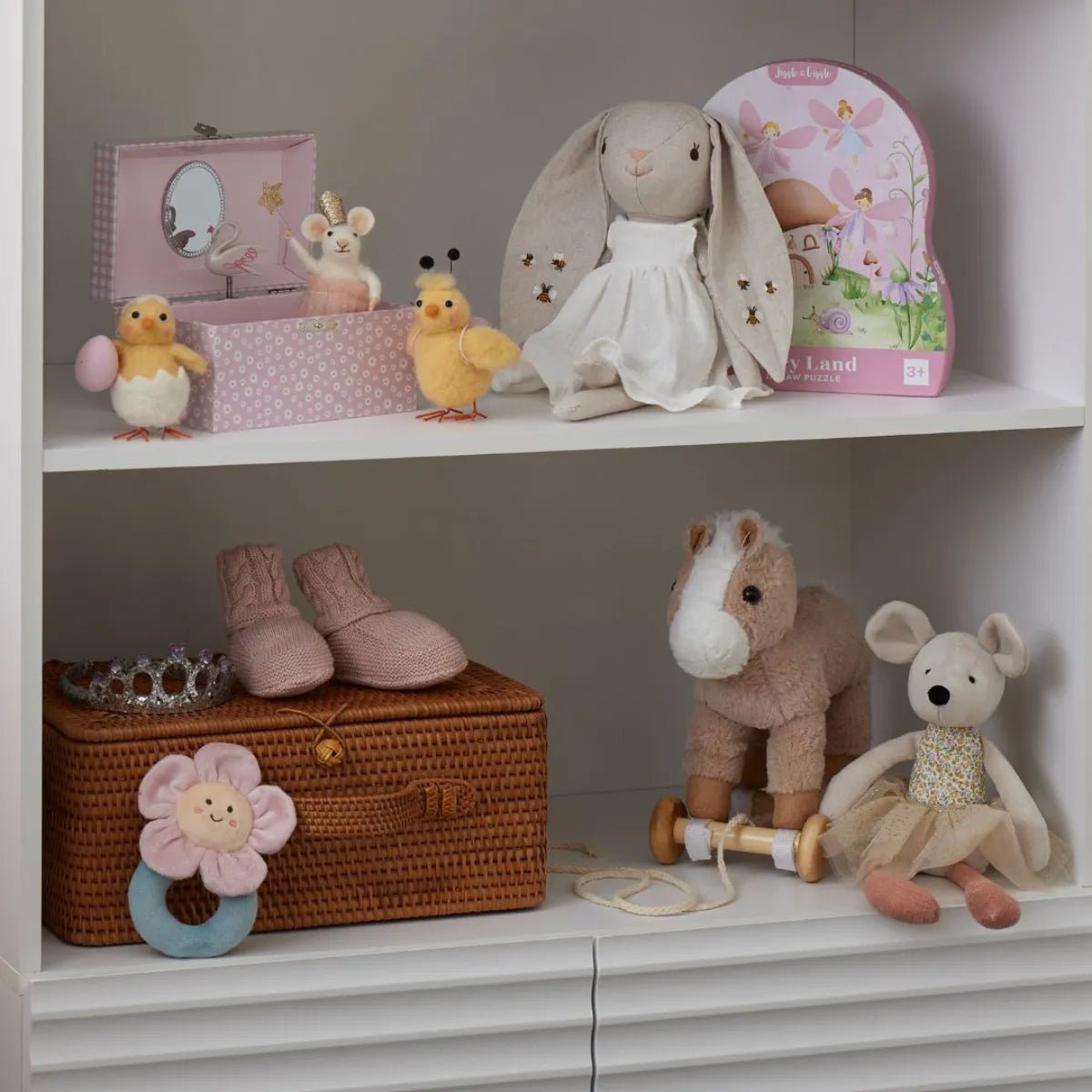 Jiggle & GigglePlush Flower Rattle