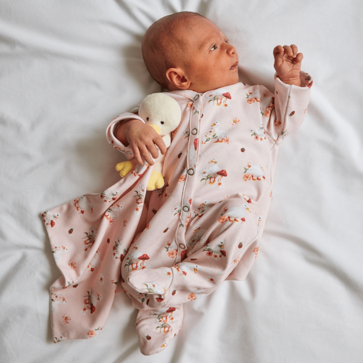 Jiggle & GiggleRomper and Comforter Set - Waddling Around