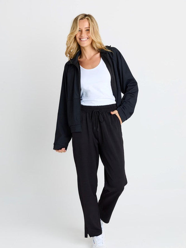 Milla Travel Jogger - Black