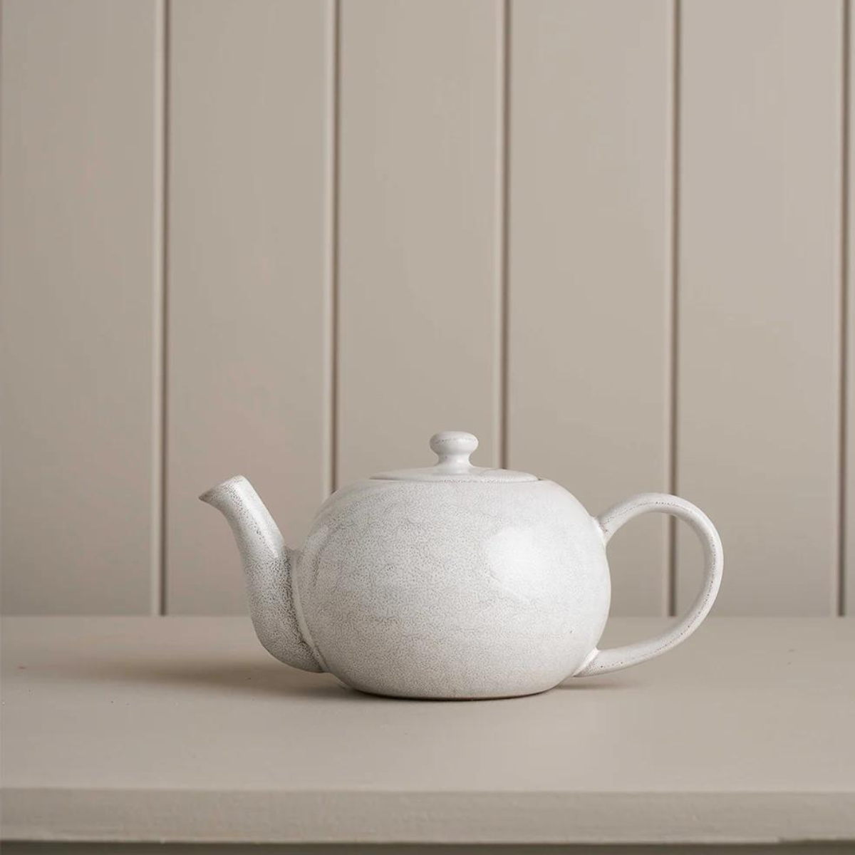 Breakfast In Bed Snow - Teapot