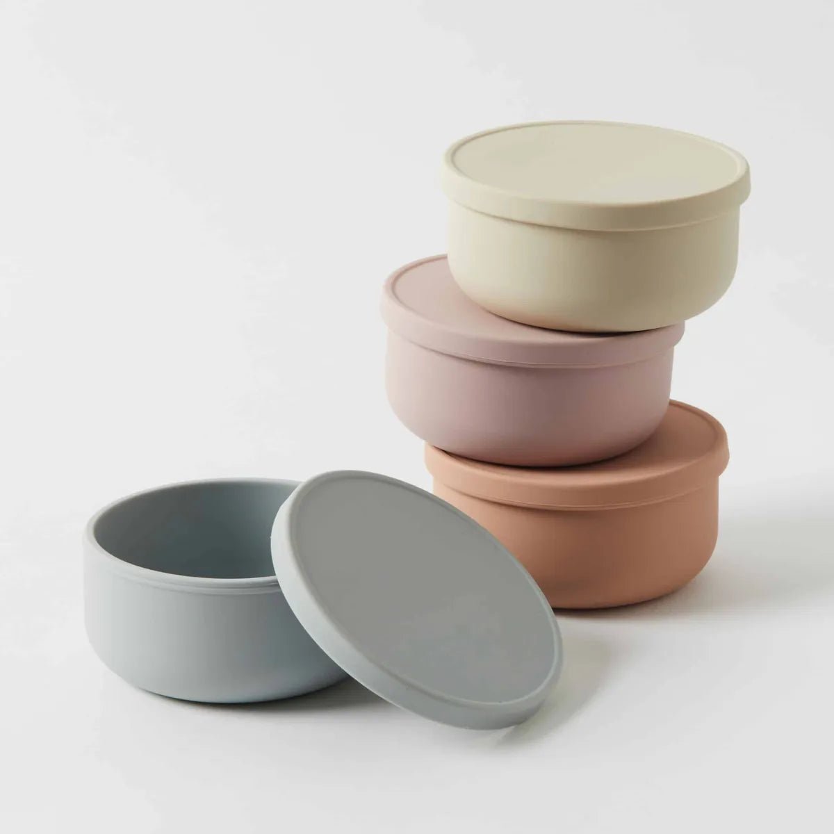 PilbeamHenny Silicone Bowl with Lid - Almond