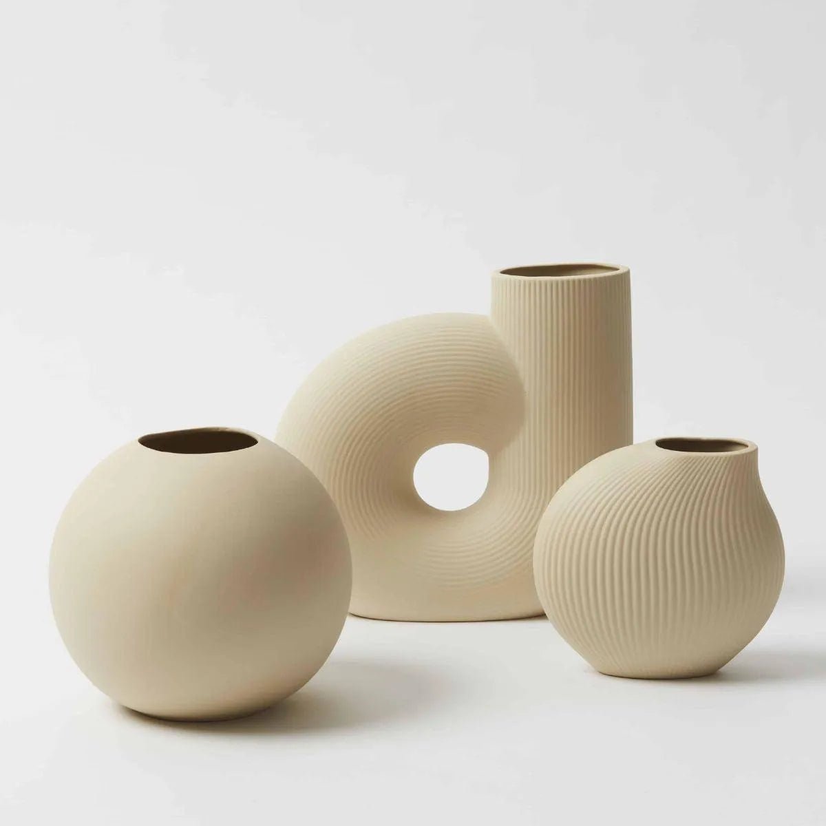 PilbeamOslo Vase - Almond