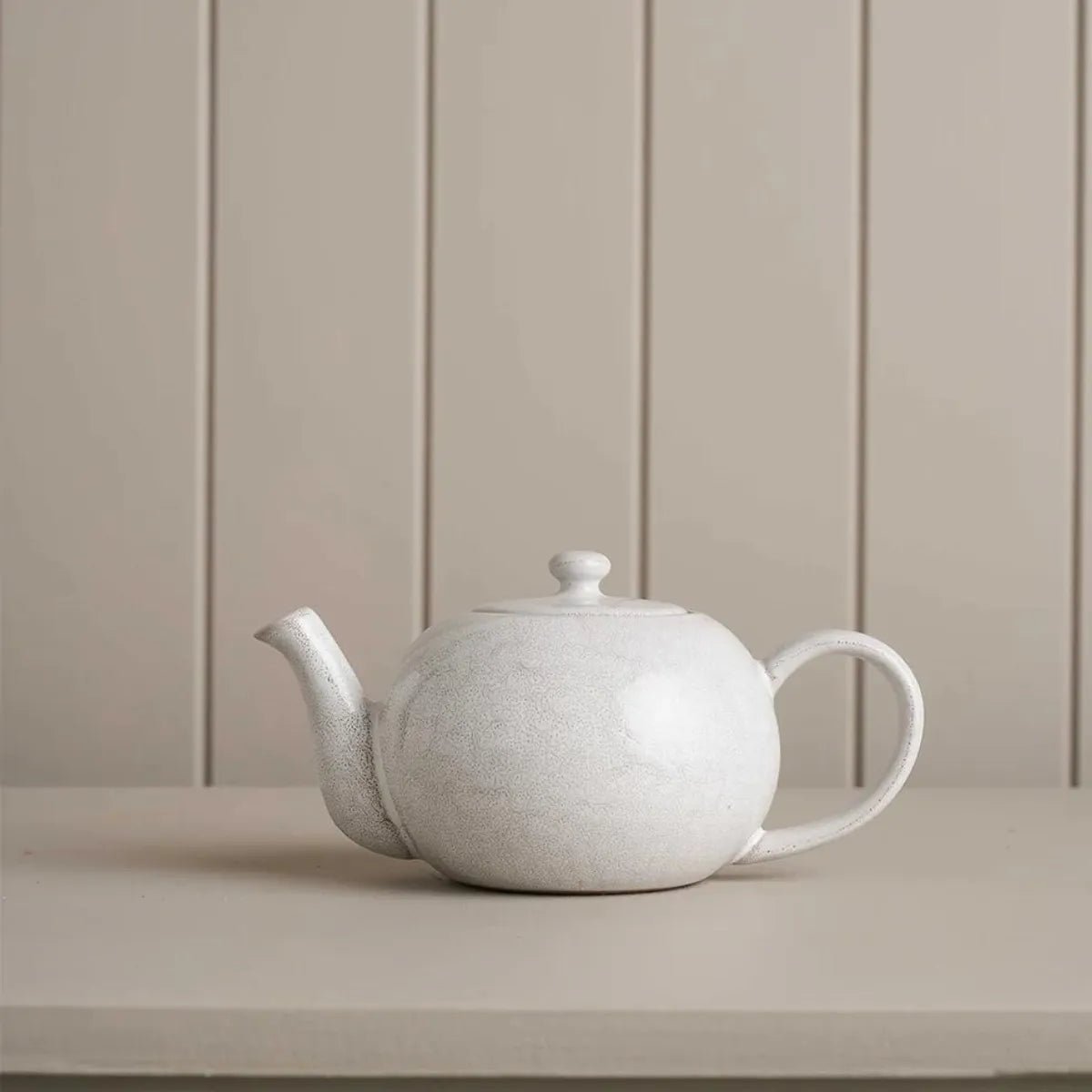 Robert GordonBreakfast In Bed Snow - Teapot