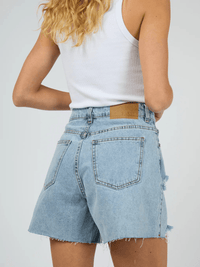 Silent TheoryKyia Short Destroyed - Light Blue