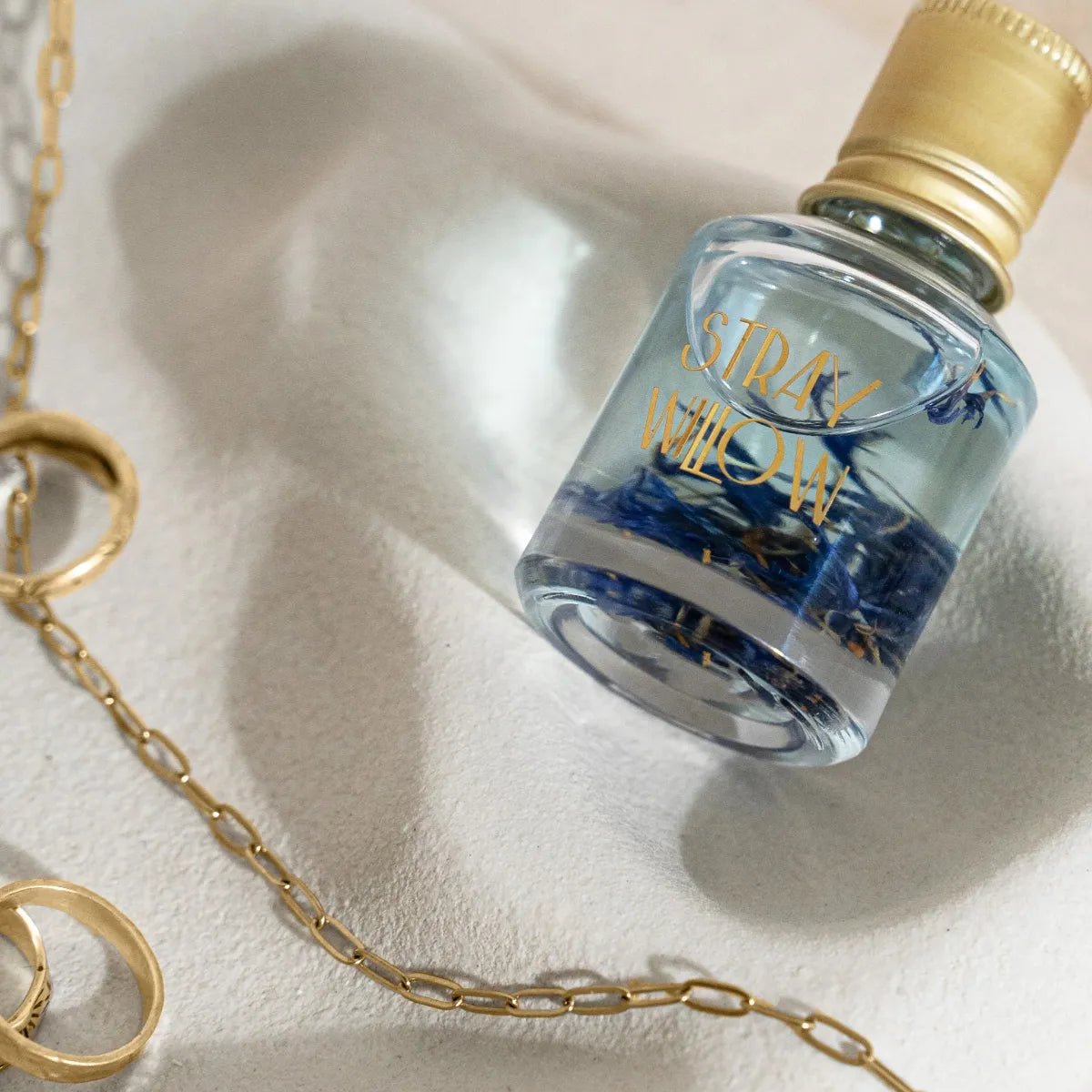 Stray WillowEssential Oil Perfume Roller - Idle Falls