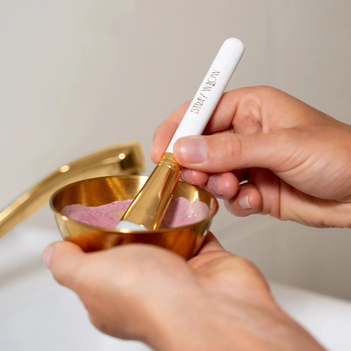 Stray WillowFacial Mask Brush