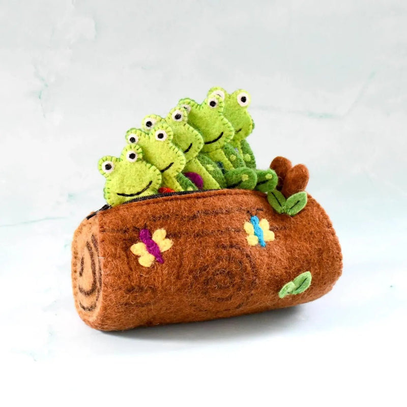 Tara Treasures5 Little Speckled Frogs with Log Bag - Finger Puppet Set