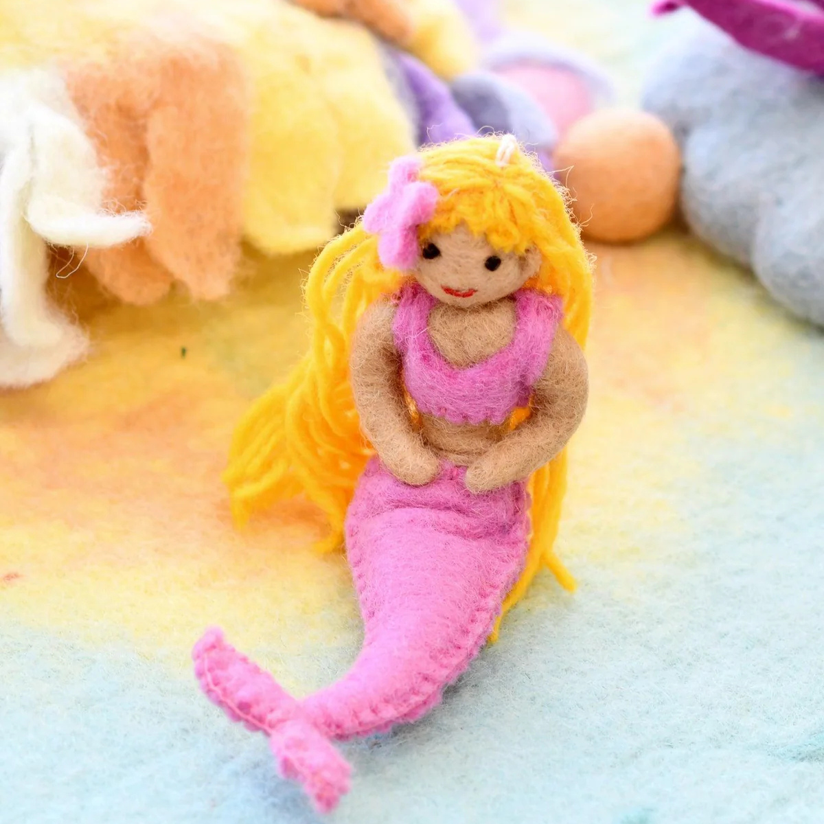 Tara TreasuresFelt Coral Mermaid Hanging - Pink Tail