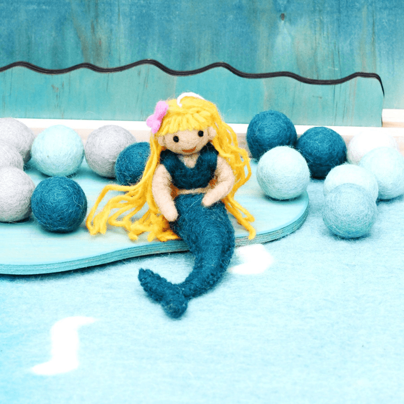 Tara TreasuresFelt Coral Mermaid Hanging - Sea Blue Tail