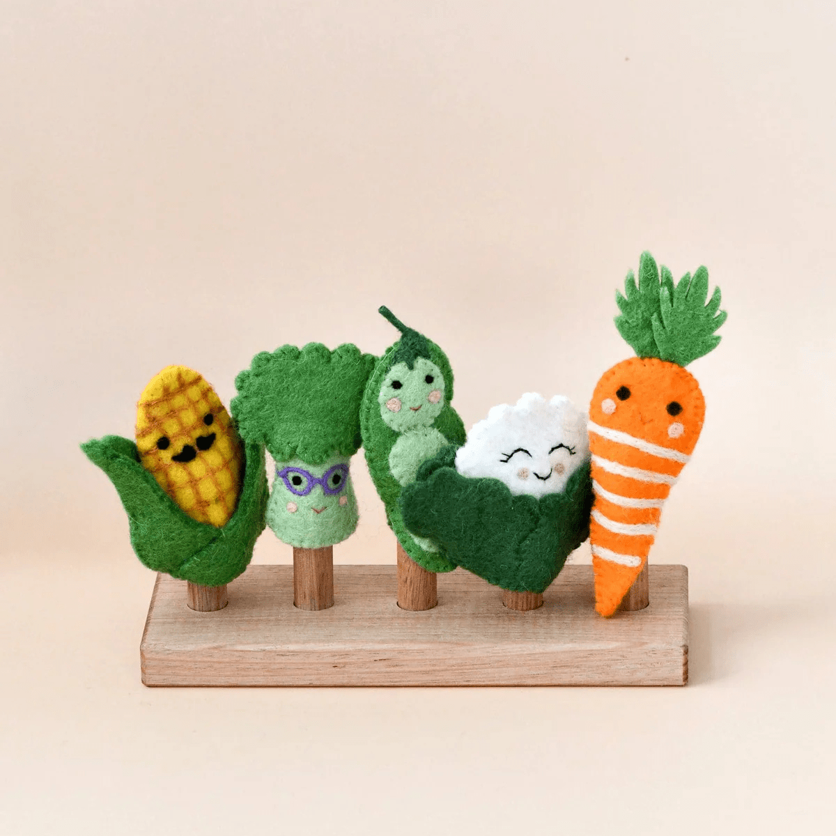 Tara TreasuresFelt Vegetables - Finger Puppets Set