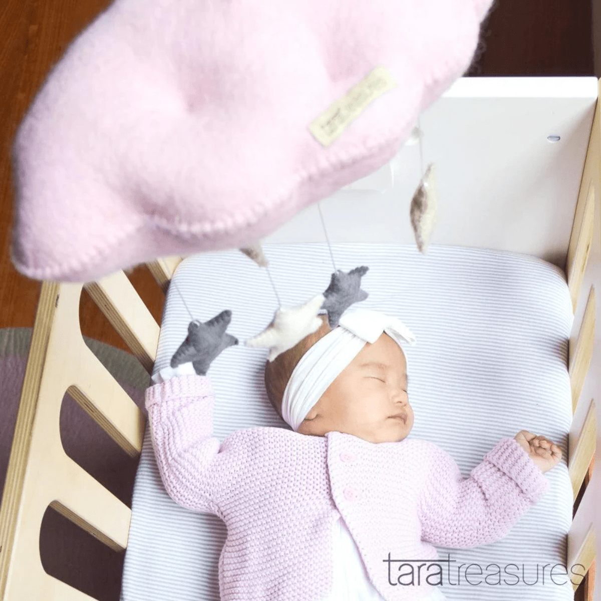 Tara TreasuresNursery Mobile - Pink Cloud With Stars