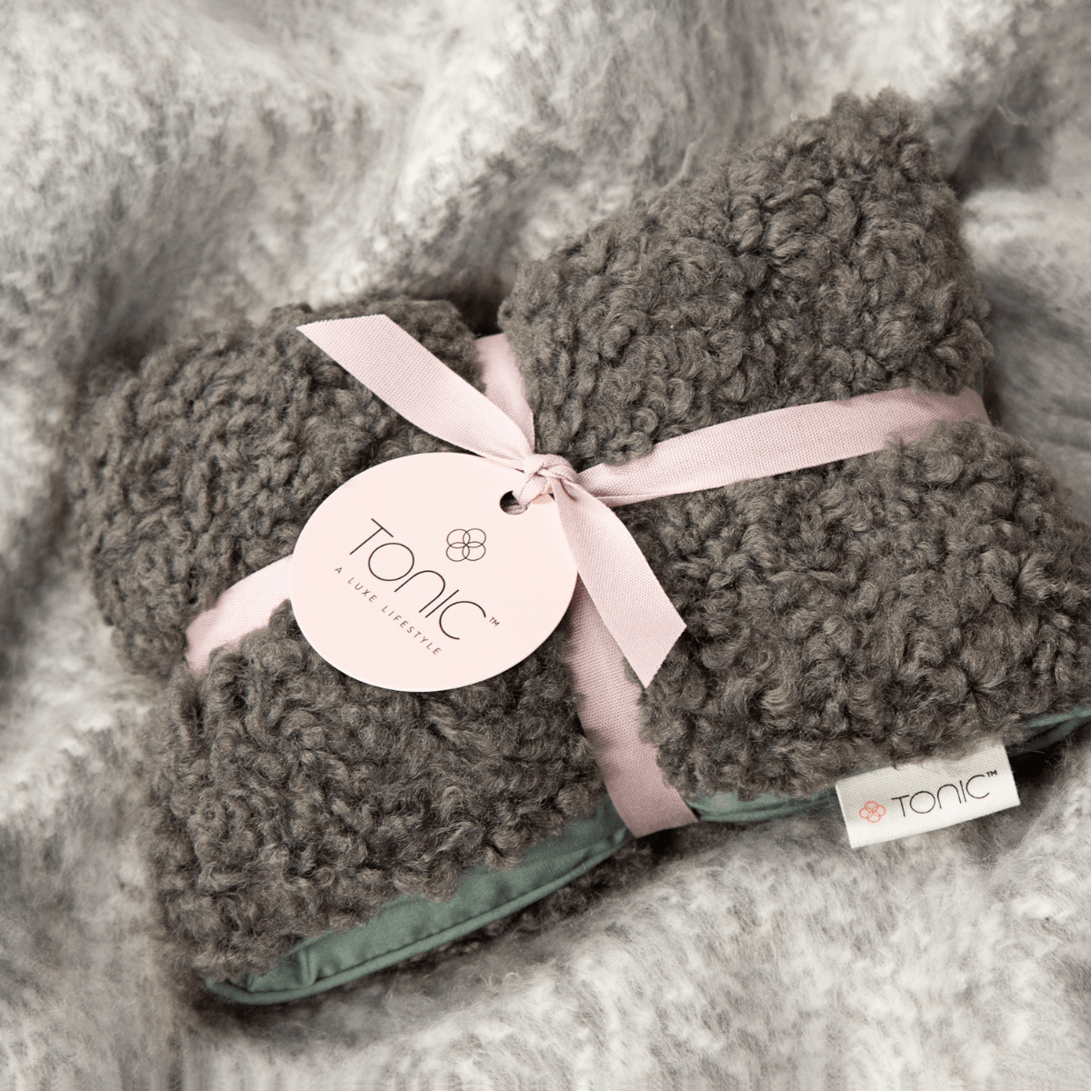 TonicBoucle Heat Pillow - Ivy