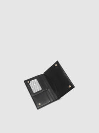 Venice Passport Holder - Black